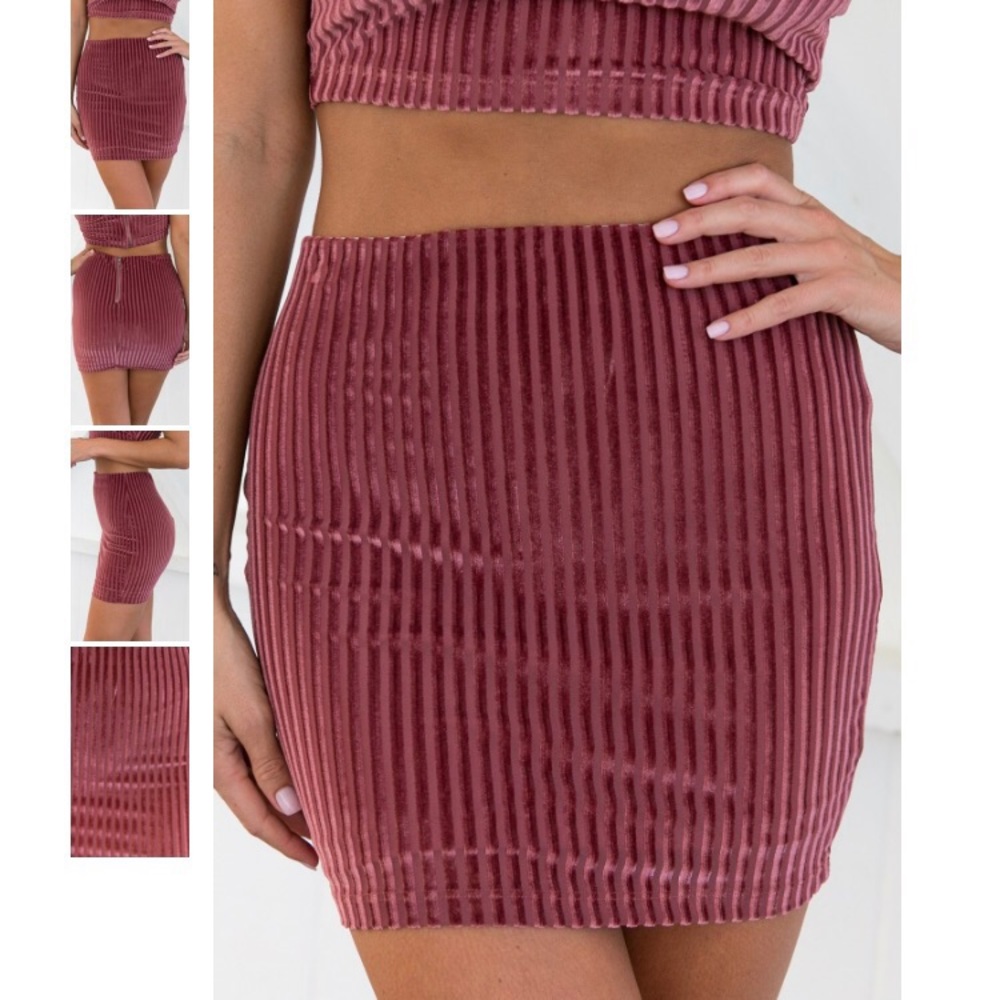 Velvet skirt